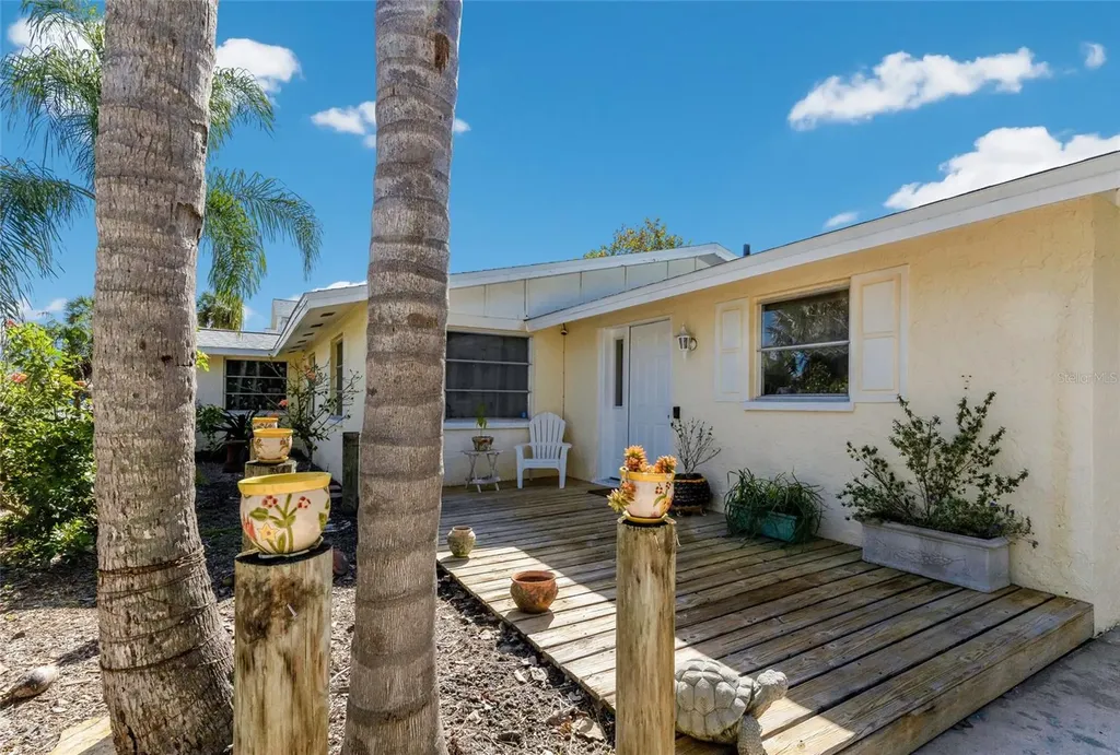 309 57th Street Holmes Beach FL 34217
