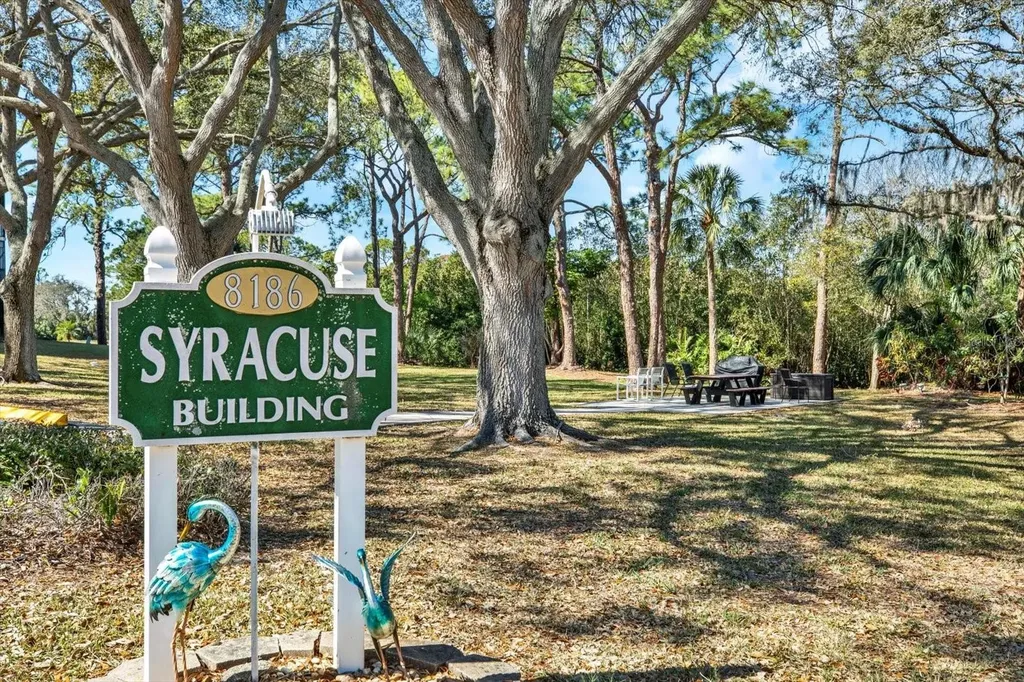 8186 Terrace Garden Drive N St Petersburg FL 33709