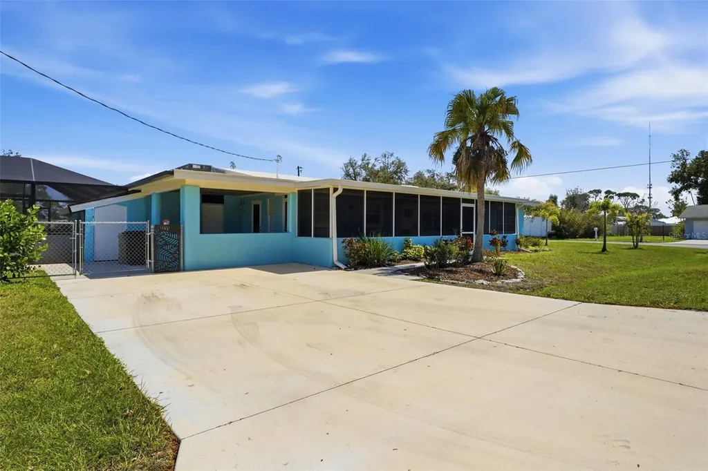 2400 Pine Court Nokomis FL 34275