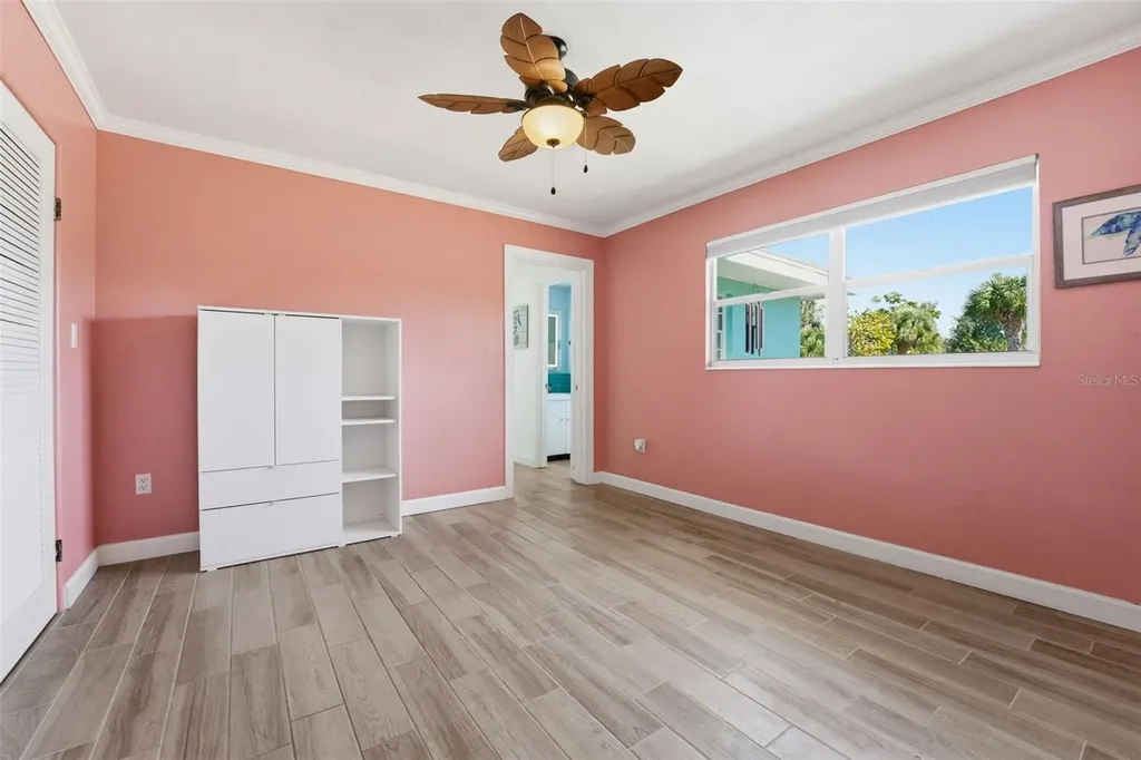 2400 Pine Court Nokomis FL 34275