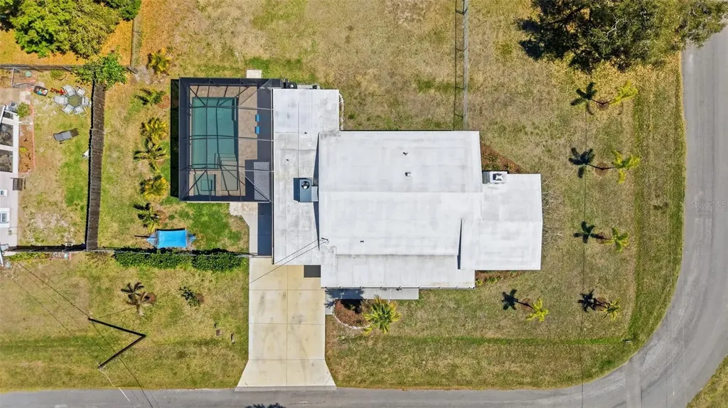 2400 Pine Court Nokomis FL 34275