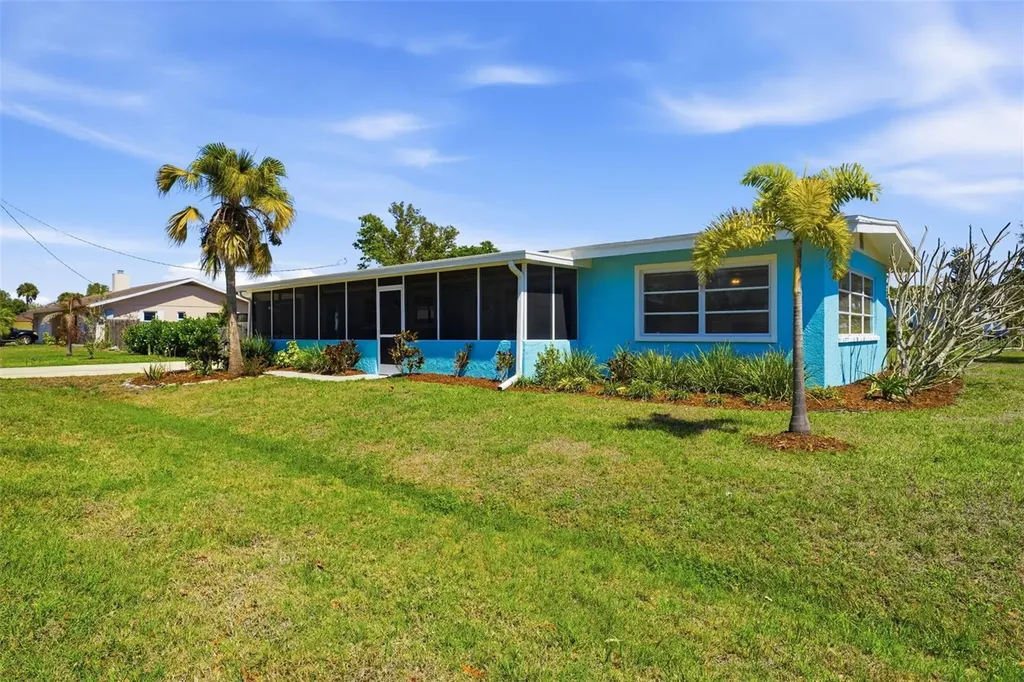 2400 Pine Court Nokomis FL 34275