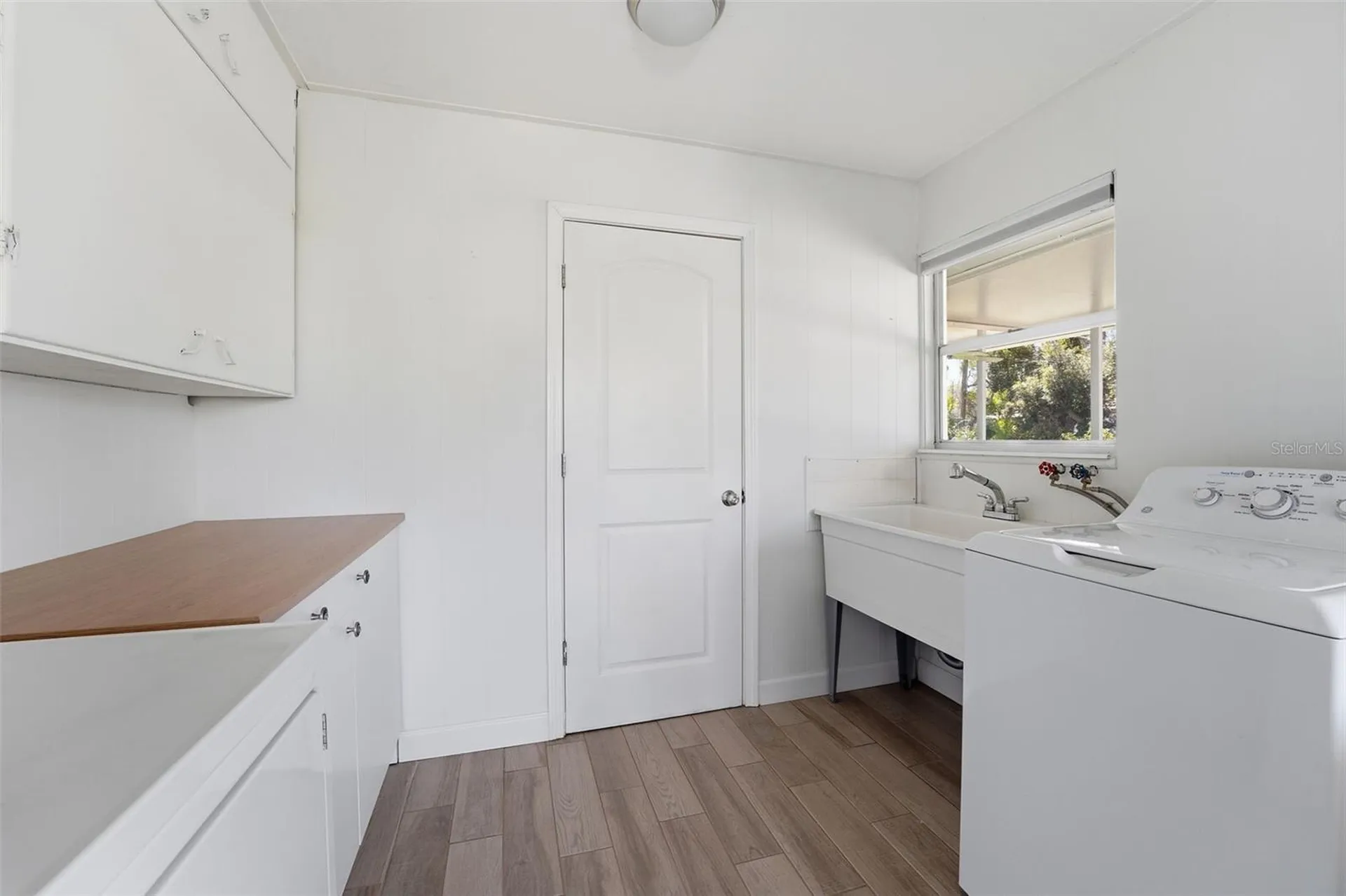 2400 Pine Court Nokomis FL 34275