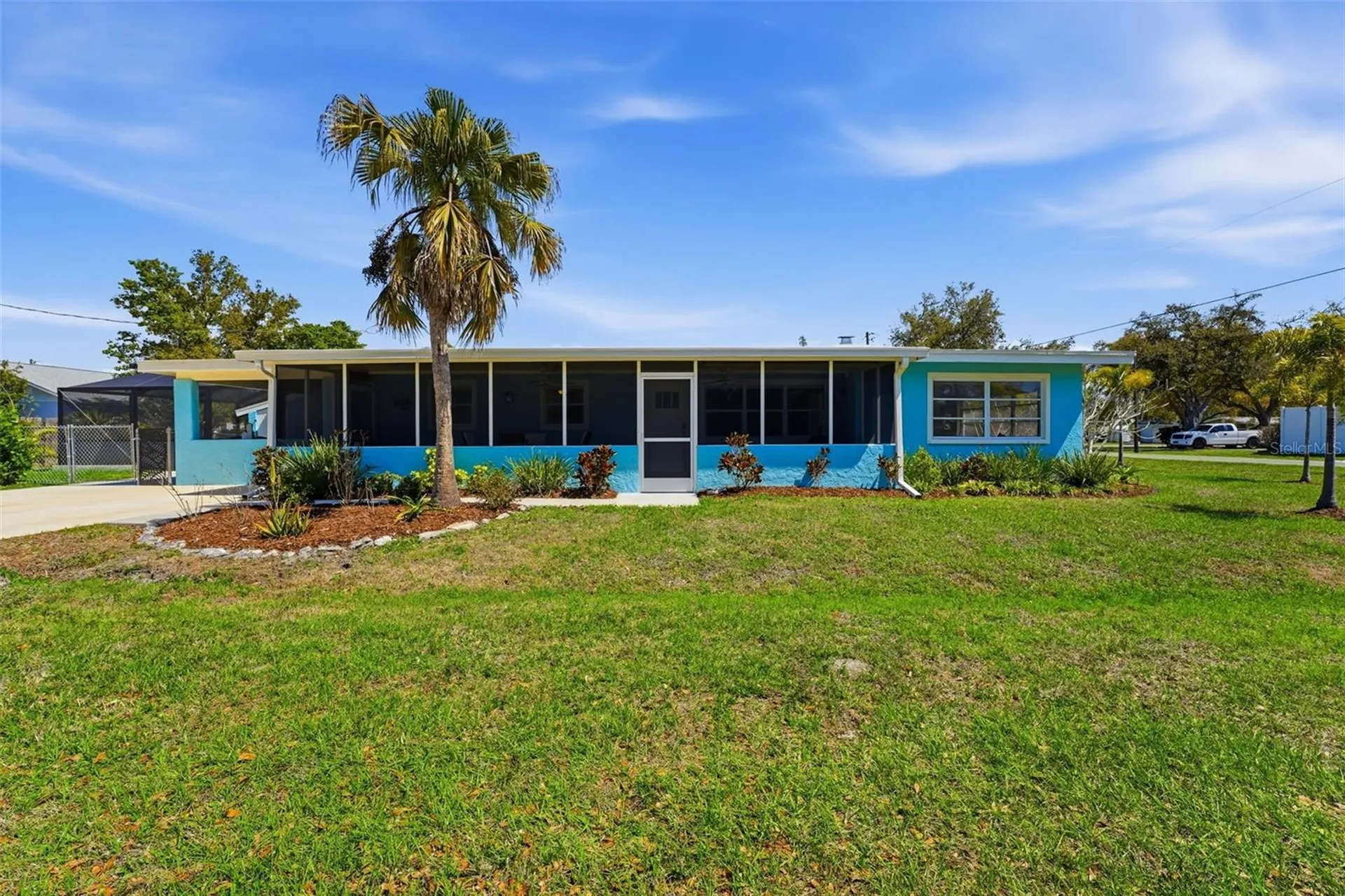 2400 Pine Court Nokomis FL 34275