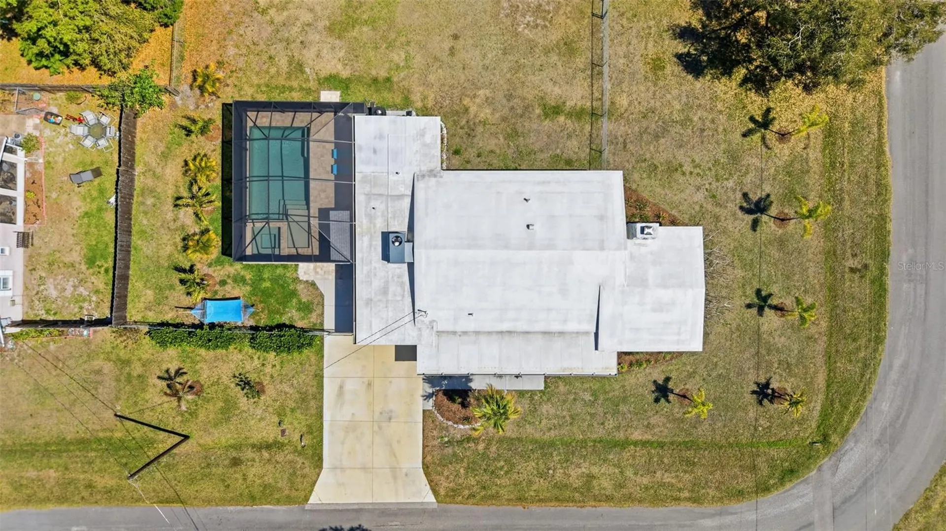 2400 Pine Court Nokomis FL 34275