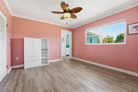 2400 Pine Court Nokomis FL 34275