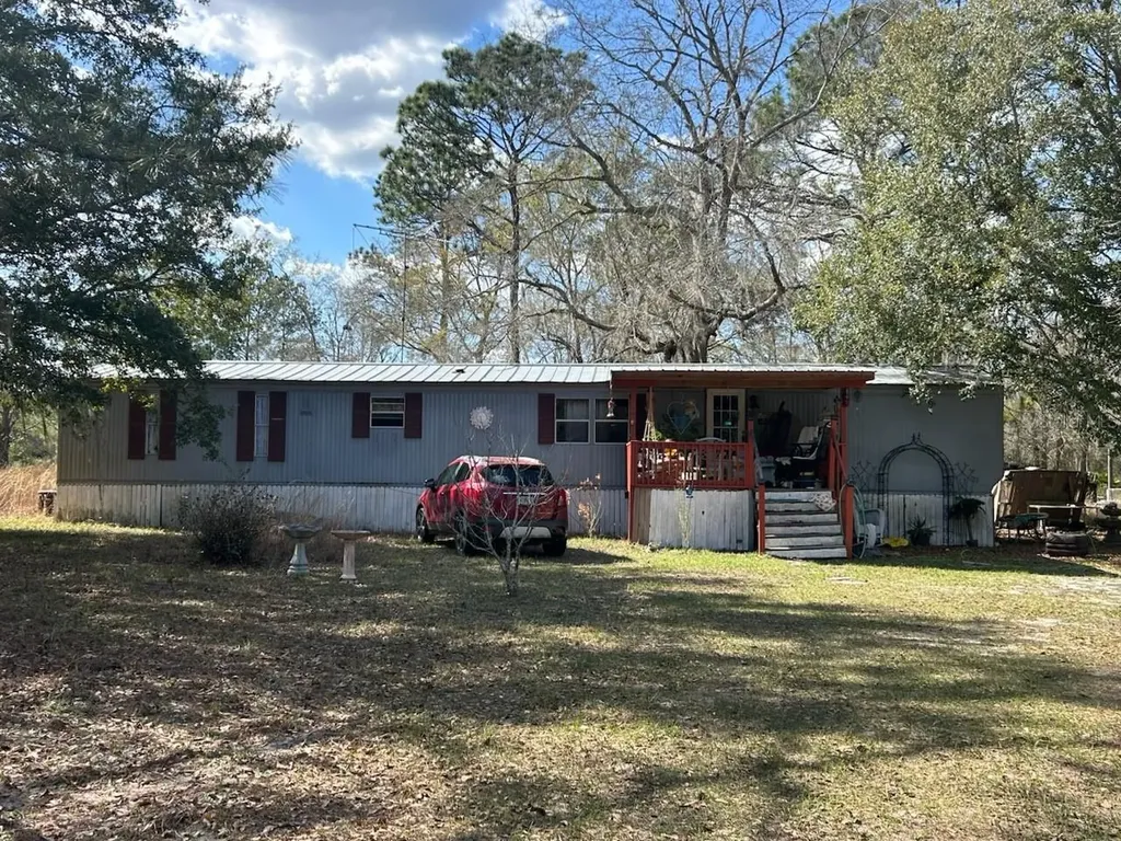 12645 SW 83rd Trail Lake Butler FL 32054