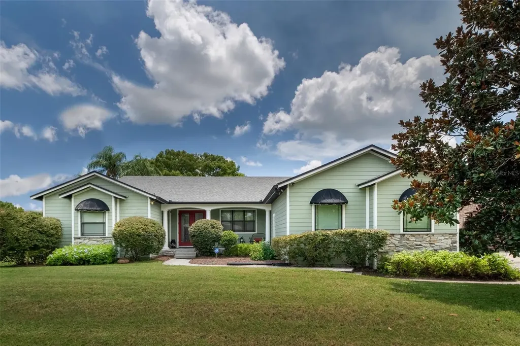 834 Millshore Drive Chuluota FL 32766