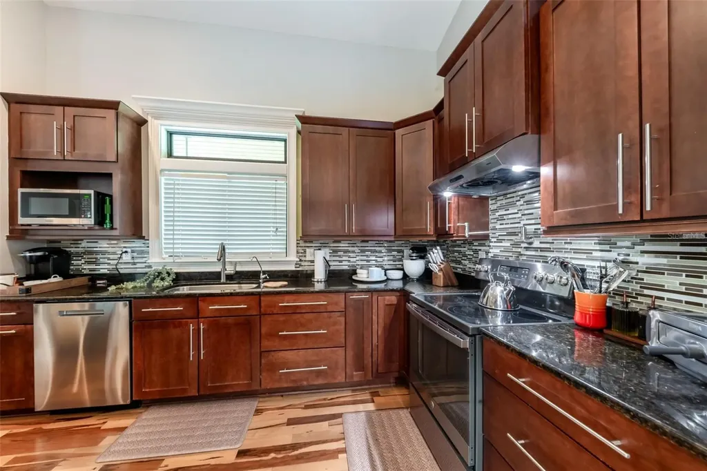 834 Millshore Drive Chuluota FL 32766
