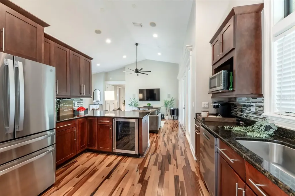 834 Millshore Drive Chuluota FL 32766