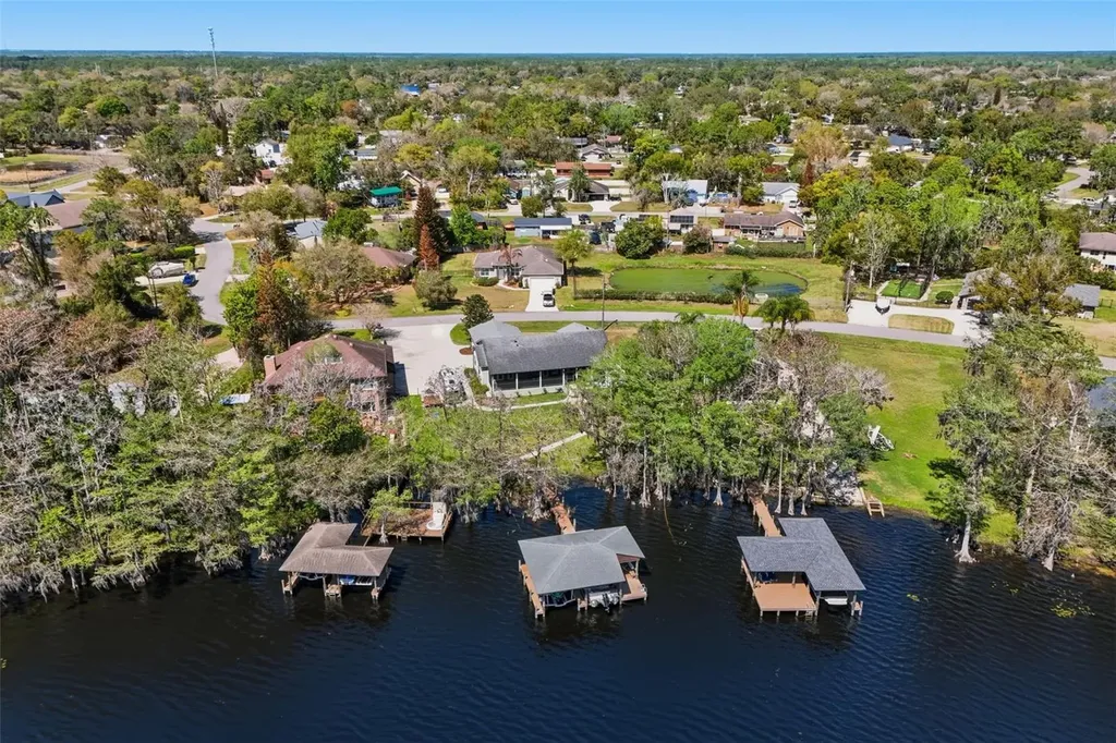 834 Millshore Drive Chuluota FL 32766