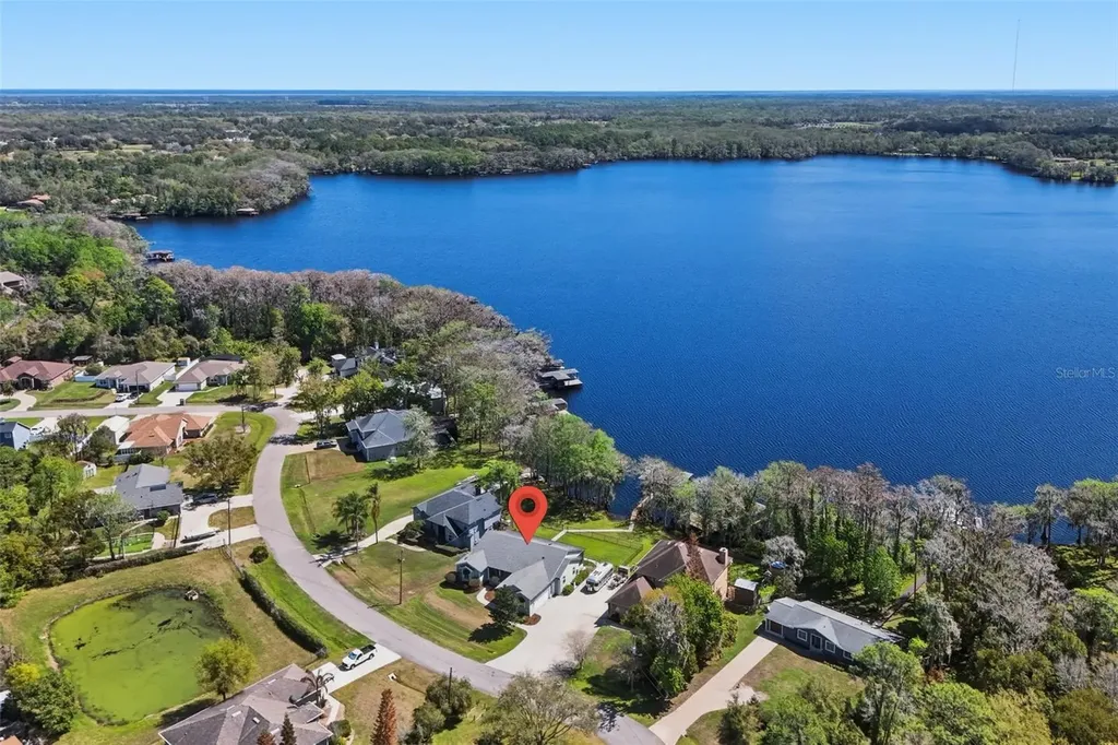 834 Millshore Drive Chuluota FL 32766