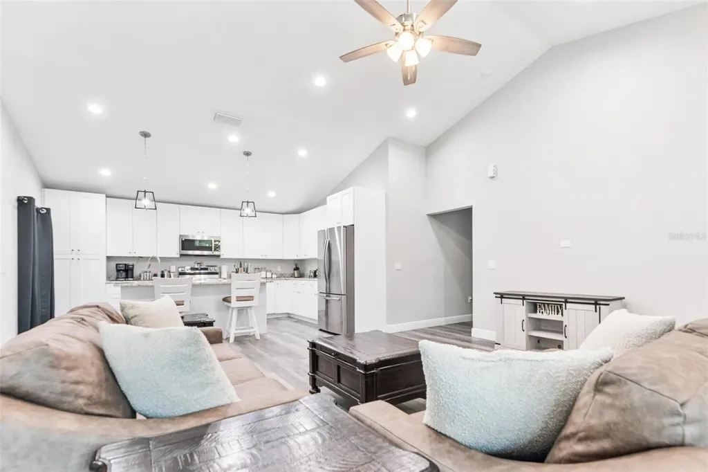 2145 Hamilton Avenue Orange City FL 32763