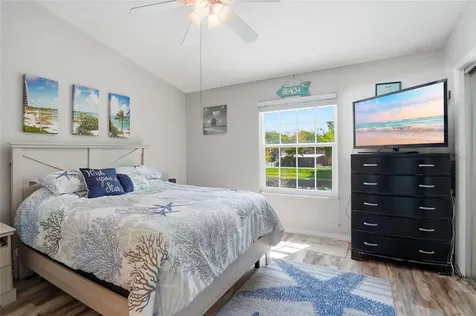 16511 Lake Brigadoon Circle Tampa FL 33618