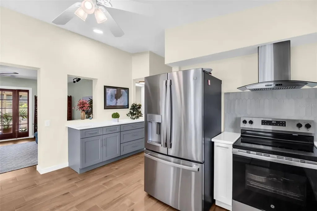 1884 San Mateo Drive Dunedin FL 34698