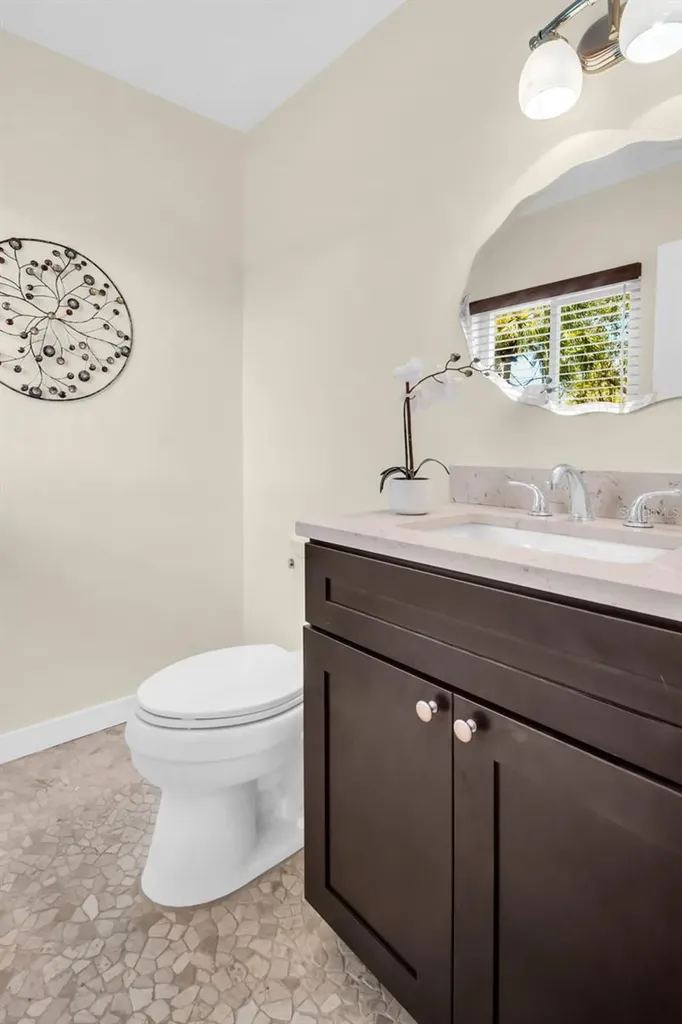 1884 San Mateo Drive Dunedin FL 34698