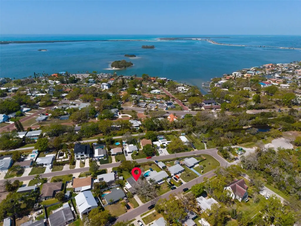 1884 San Mateo Drive Dunedin FL 34698