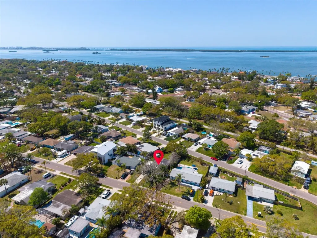 1884 San Mateo Drive Dunedin FL 34698