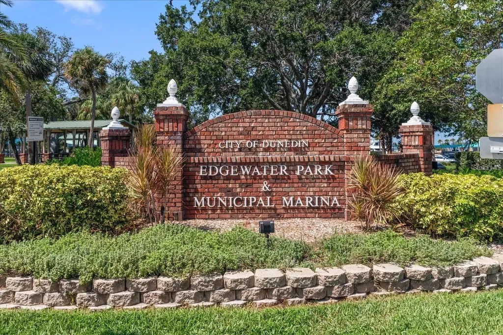 1884 San Mateo Drive Dunedin FL 34698