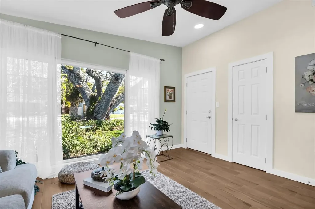 1884 San Mateo Drive Dunedin FL 34698
