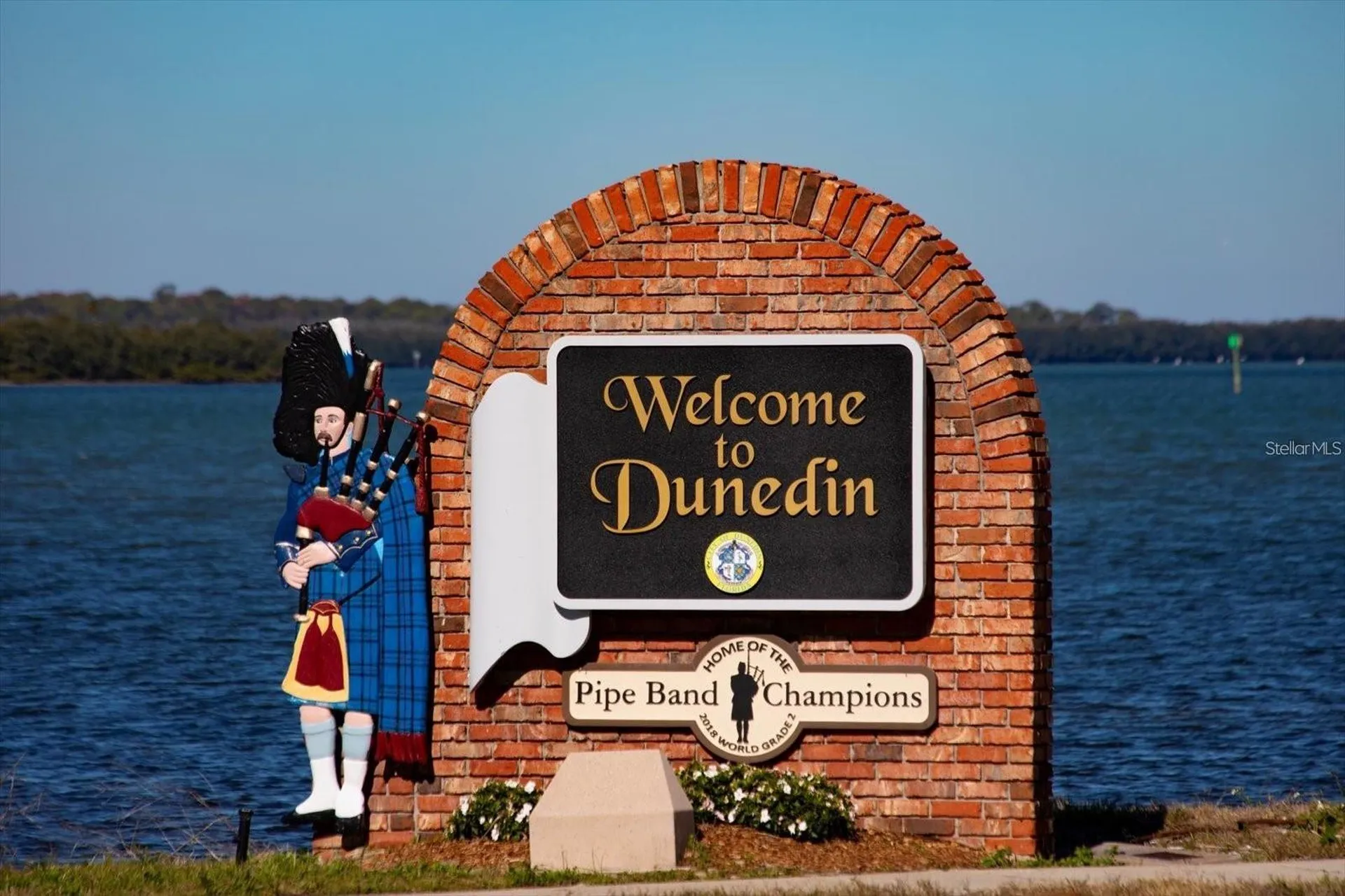 1884 San Mateo Drive Dunedin FL 34698