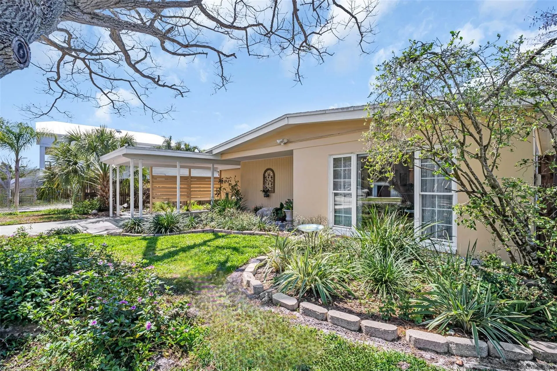 1884 San Mateo Drive Dunedin FL 34698