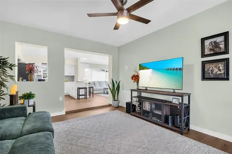 1884 San Mateo Drive Dunedin FL 34698