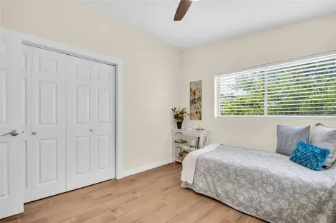 1884 San Mateo Drive Dunedin FL 34698