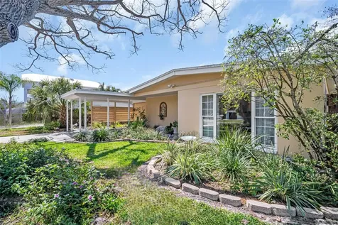 1884 San Mateo Drive Dunedin FL 34698
