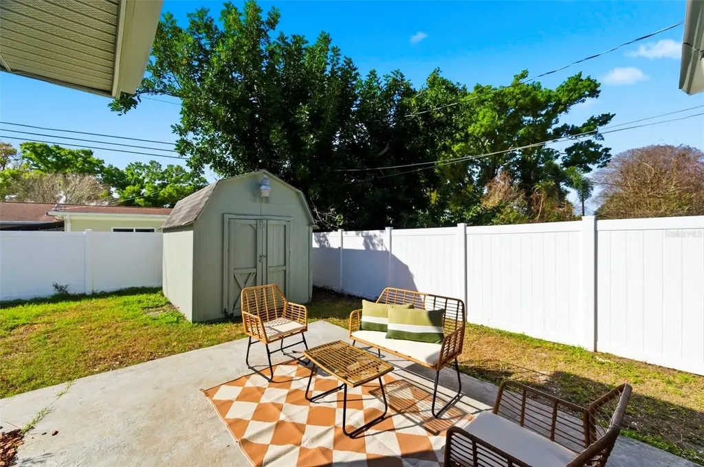 5220 27th Avenue N St Petersburg FL 33710