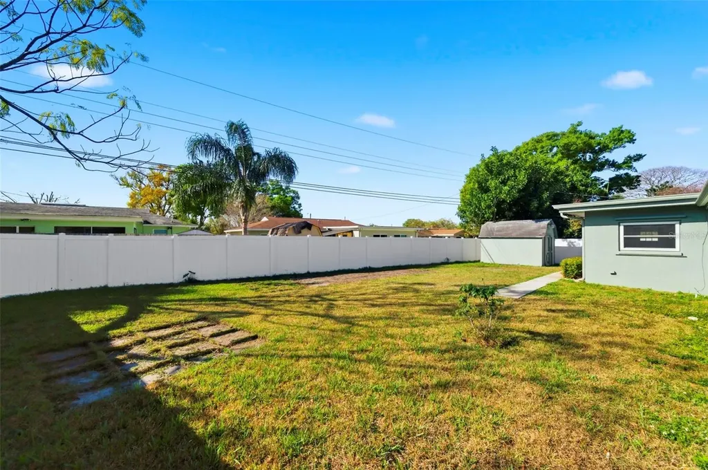 5220 27th Avenue N St Petersburg FL 33710