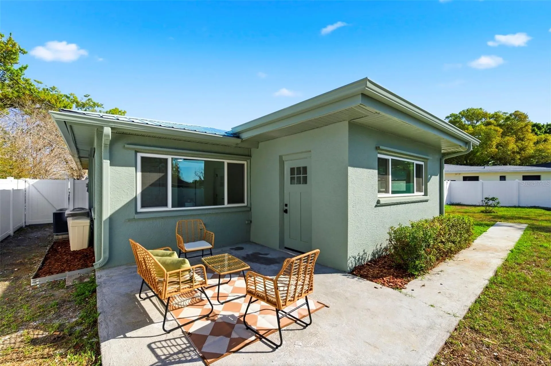 5220 27th Avenue N St Petersburg FL 33710