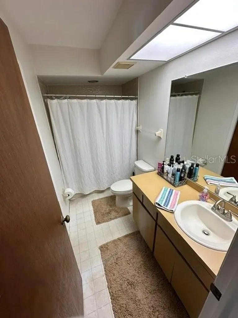 2811 S Pines Drive Largo FL 33771