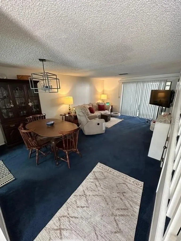 2811 S Pines Drive Largo FL 33771
