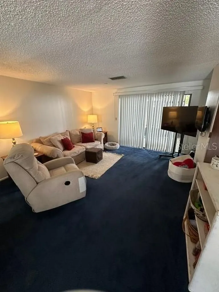 2811 S Pines Drive Largo FL 33771