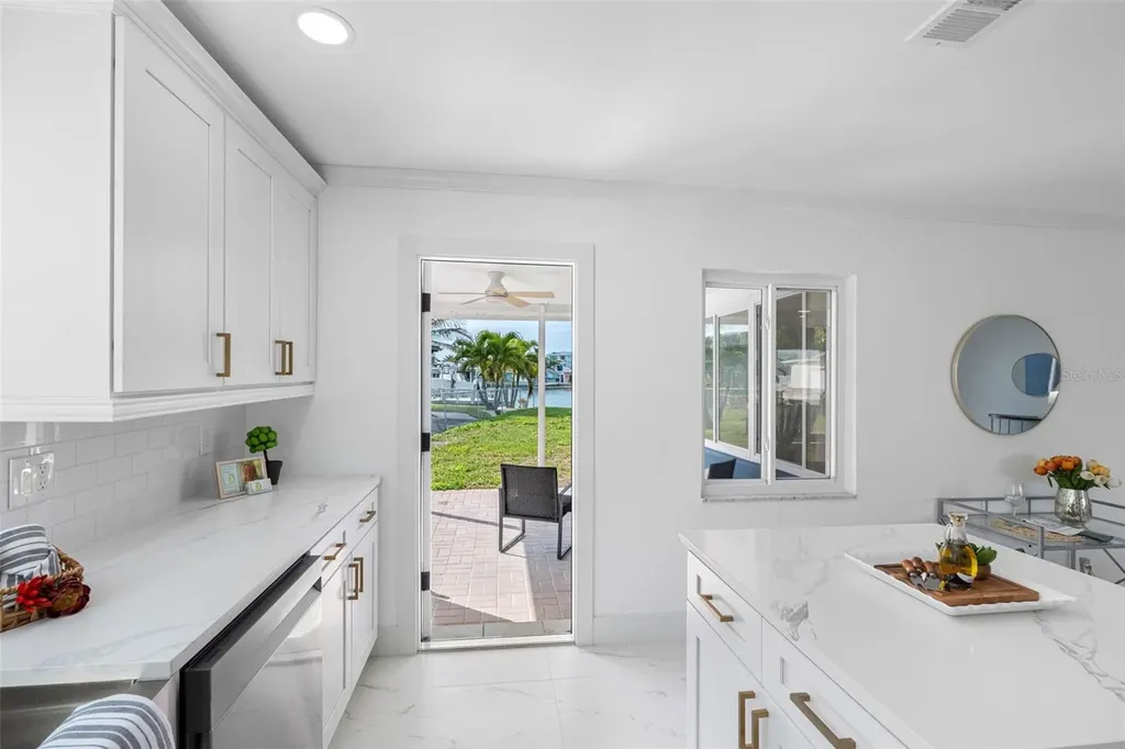 785 115th Avenue Treasure Island FL 33706