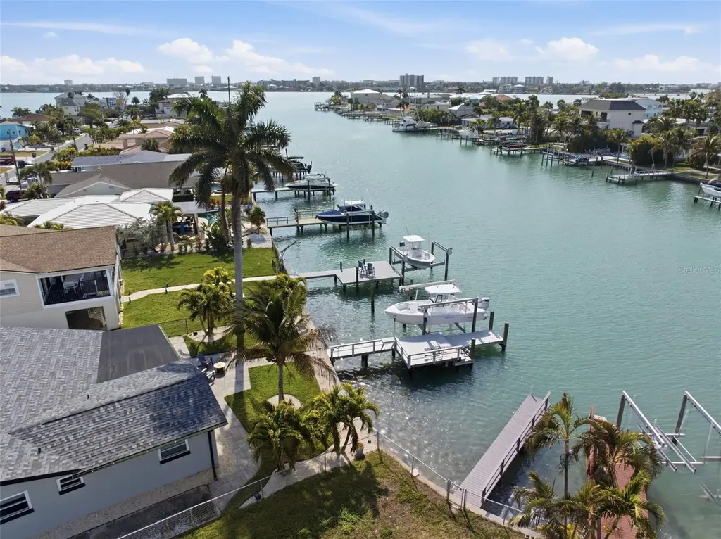 785 115th Avenue Treasure Island FL 33706