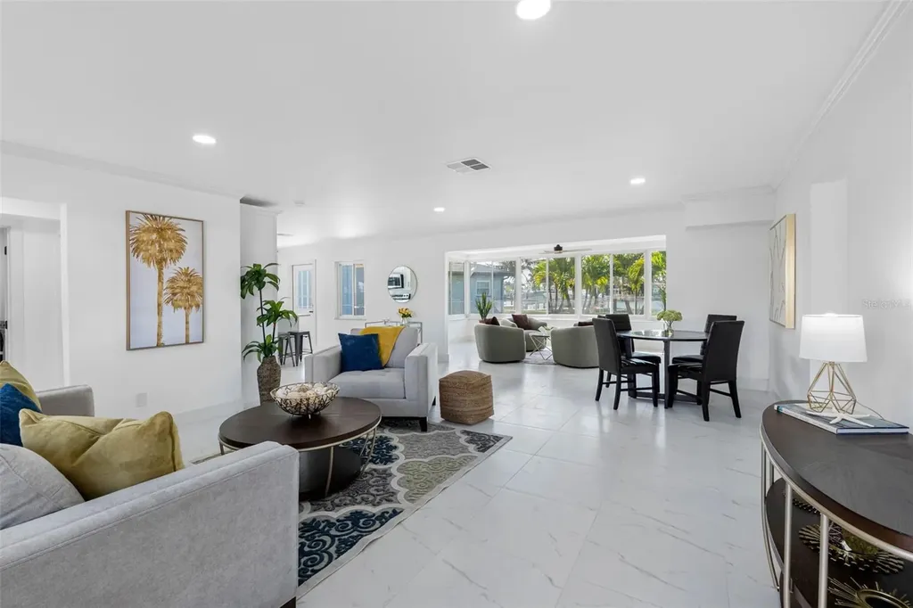 785 115th Avenue Treasure Island FL 33706