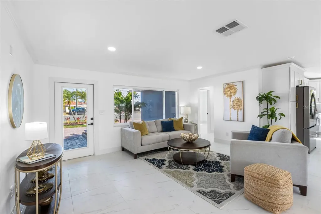 785 115th Avenue Treasure Island FL 33706