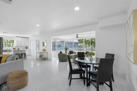 785 115th Avenue Treasure Island FL 33706