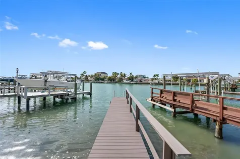 785 115th Avenue Treasure Island FL 33706