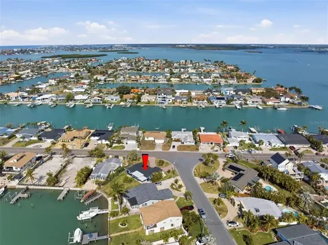 785 115th Avenue Treasure Island FL 33706