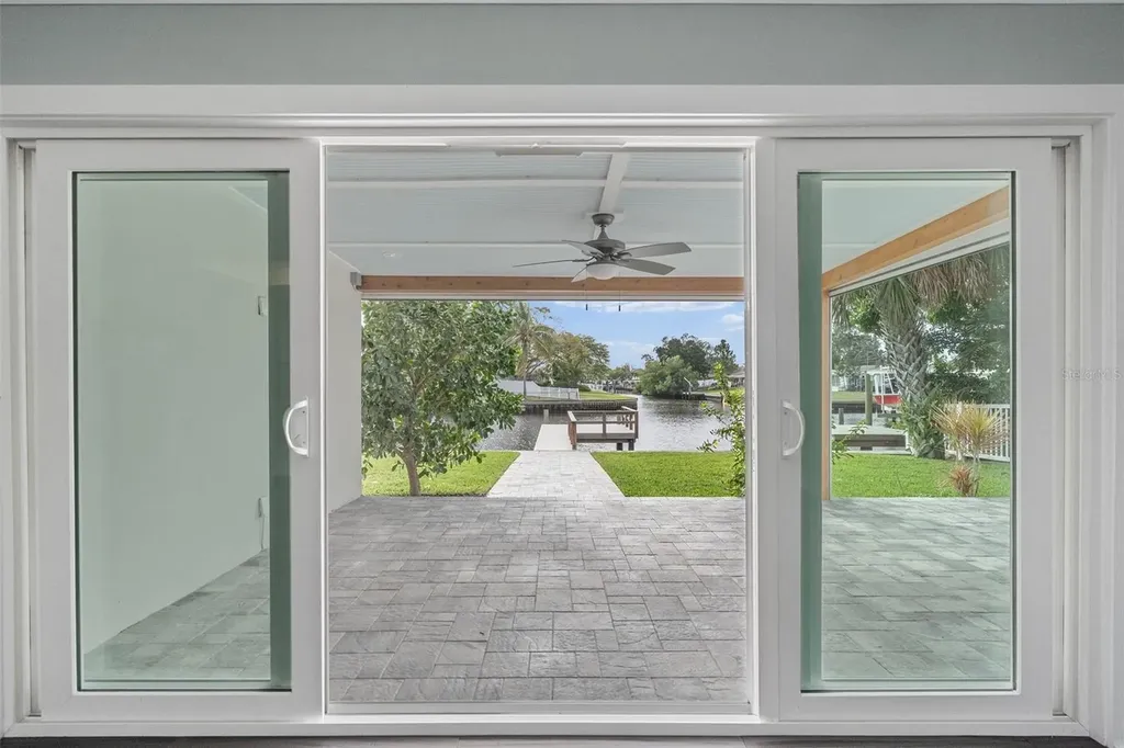 170 98th Avenue N St Petersburg FL 33702