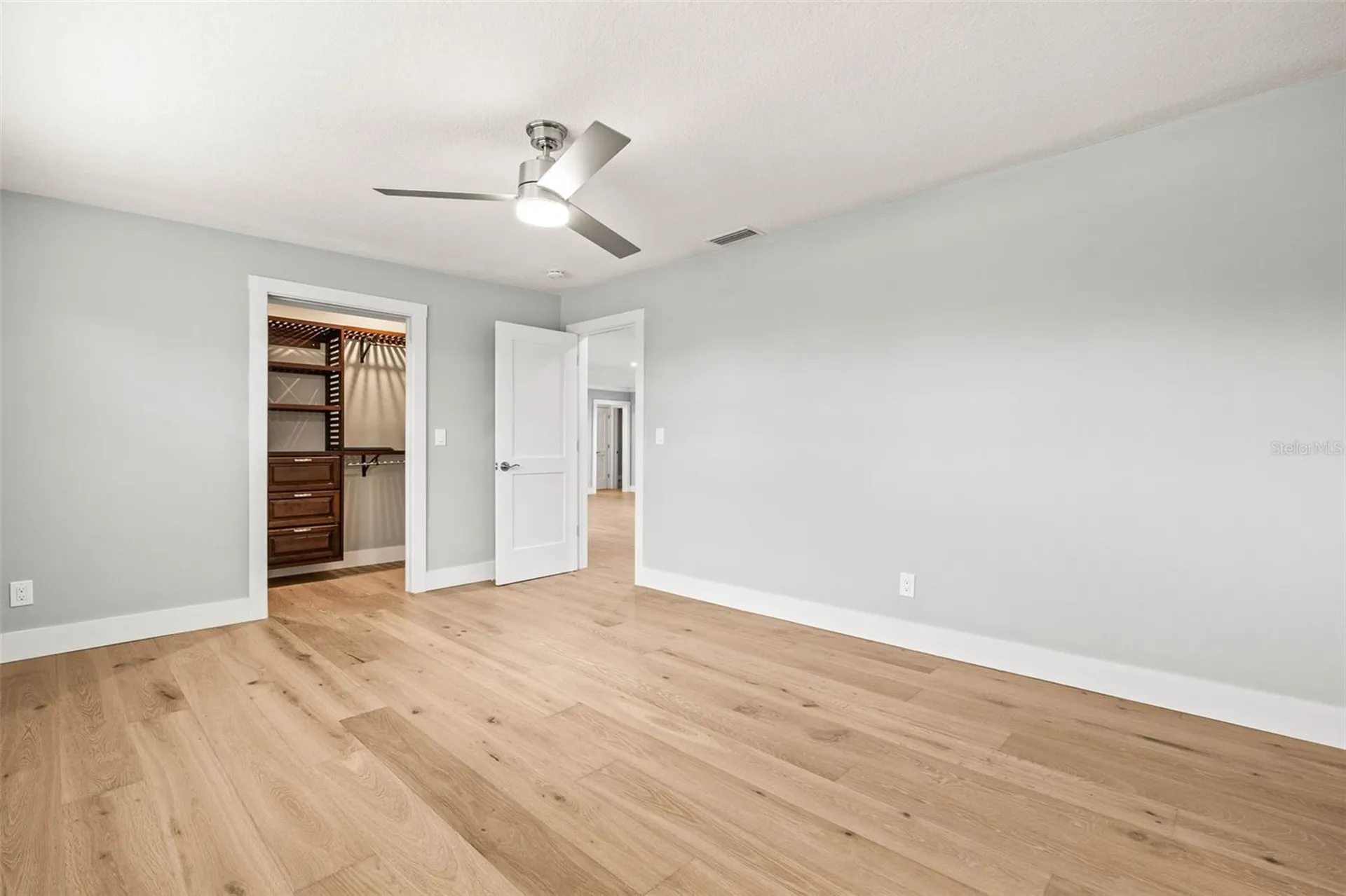 170 98th Avenue N St Petersburg FL 33702