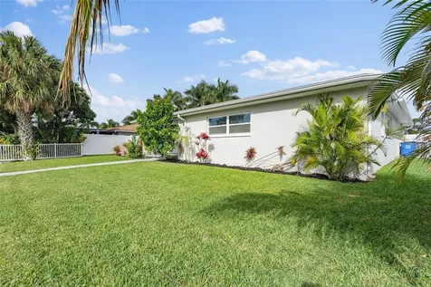 170 98th Avenue N St Petersburg FL 33702