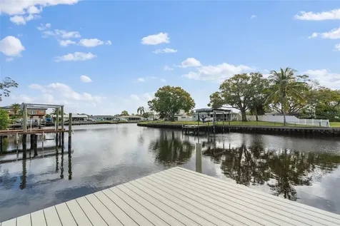 170 98th Avenue N St Petersburg FL 33702