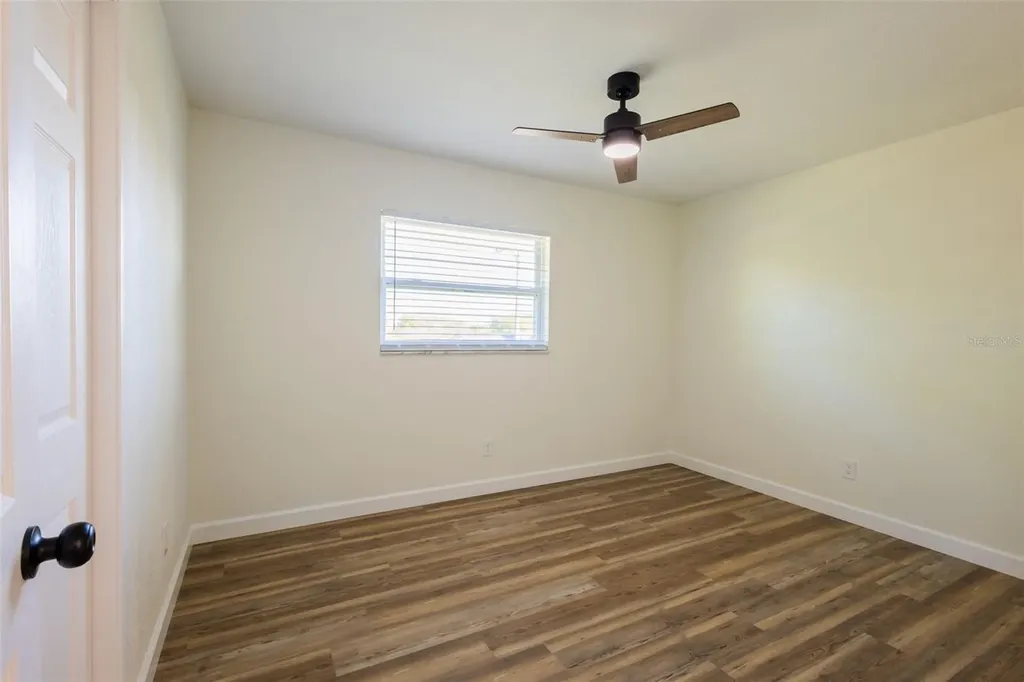 1517 Hallam Court N Lakeland FL 33813