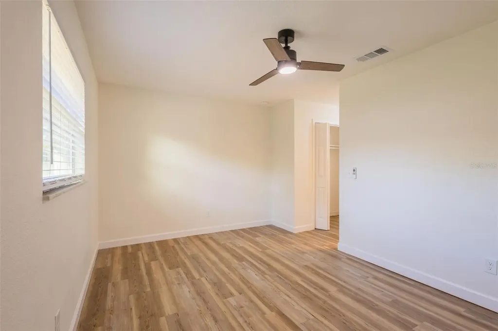 1517 Hallam Court N Lakeland FL 33813
