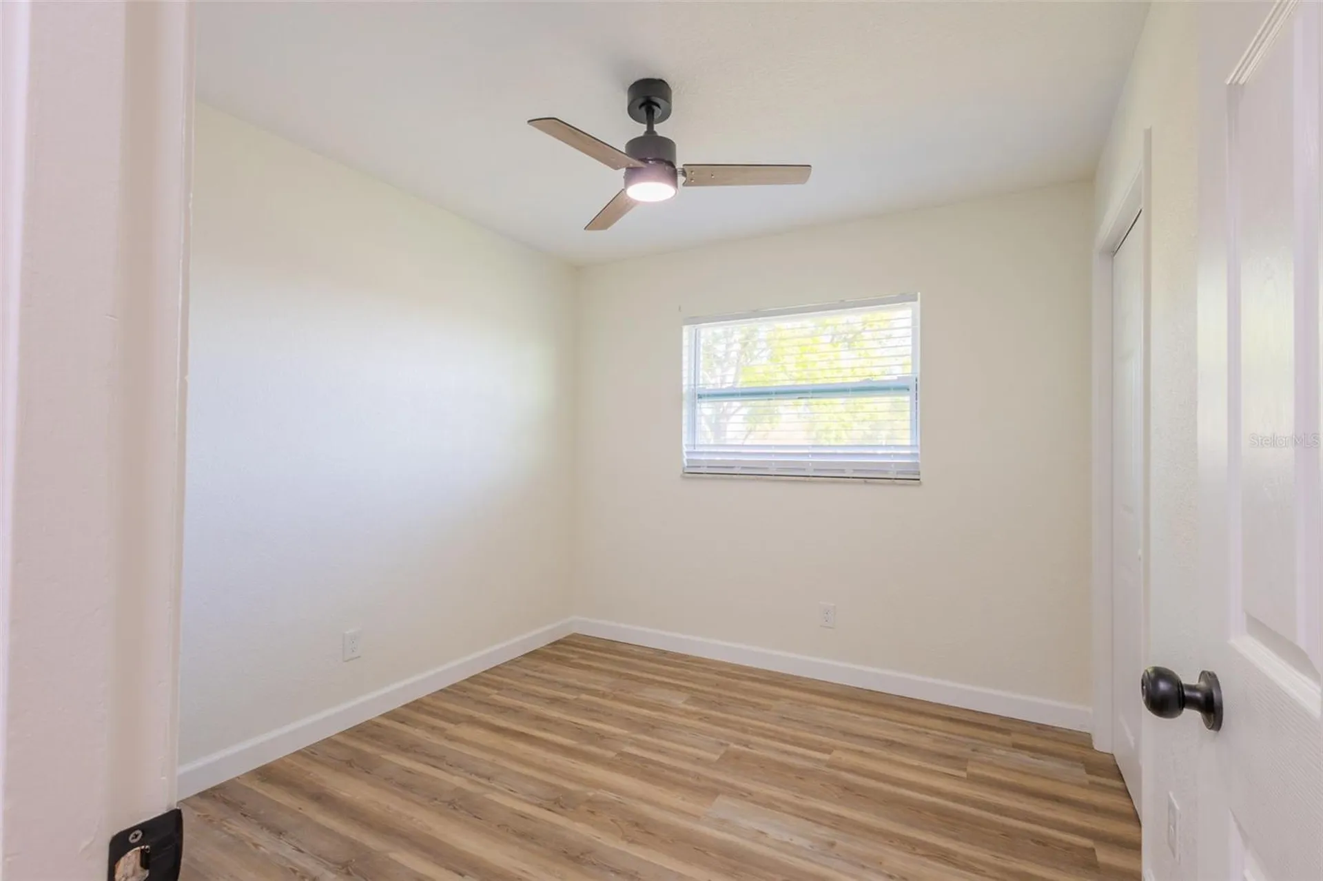 1517 Hallam Court N Lakeland FL 33813