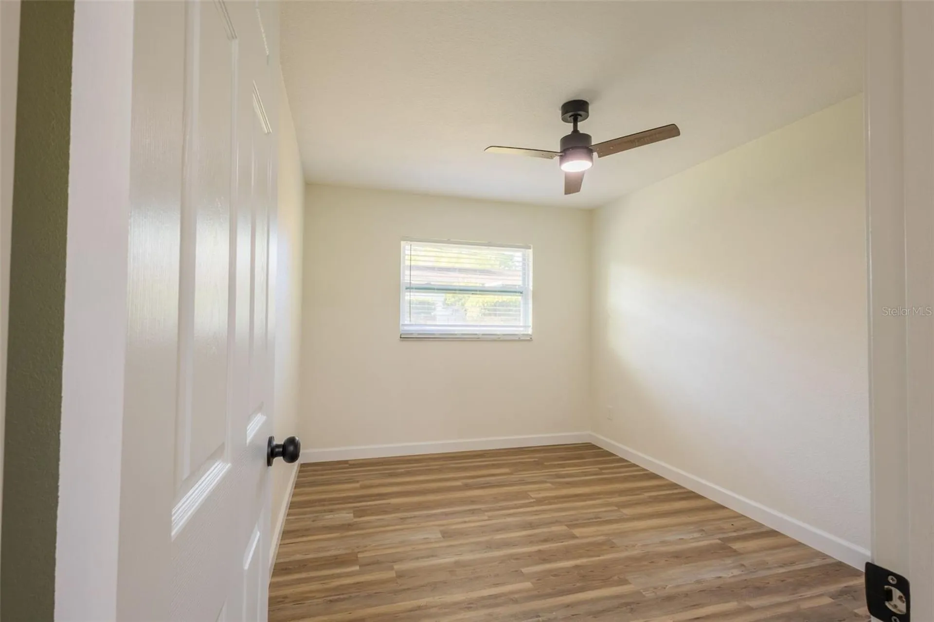 1517 Hallam Court N Lakeland FL 33813